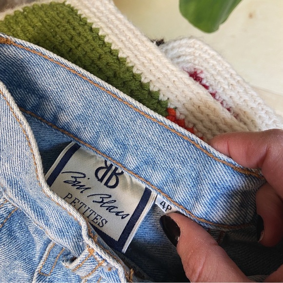 Vintage Bill Blass High Waisted Pleated Shorts - Picture 4 of 6